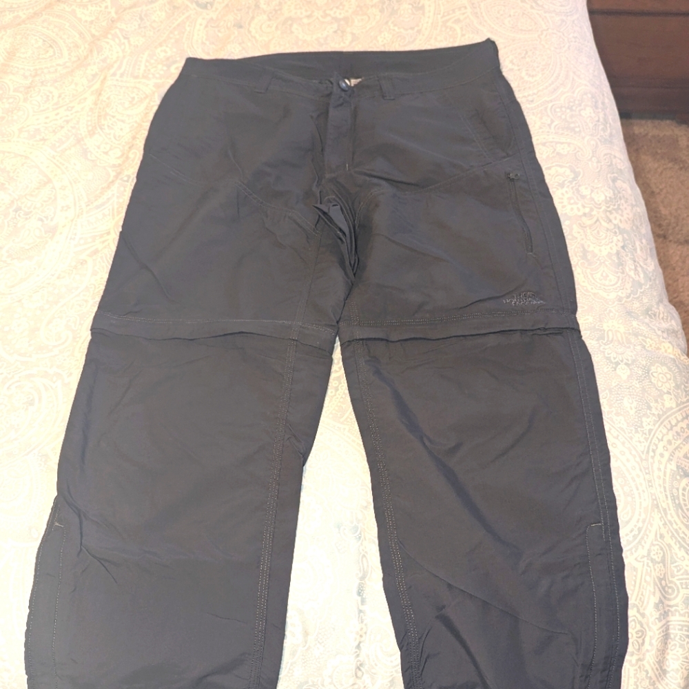 The North Face Mens Dk Grey convertible hiking pants